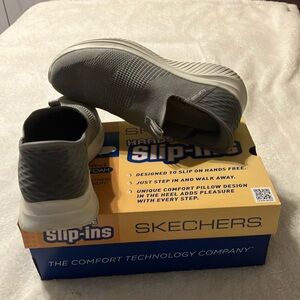 Skecher's Men's Slip‎ Ins Size 10 Ultra Flex 3.0  SMOOTH STEP GRAY